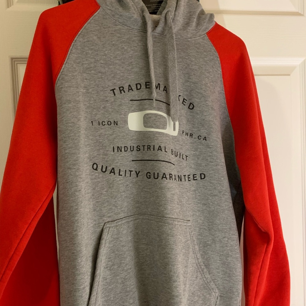 Oakley Hoodie